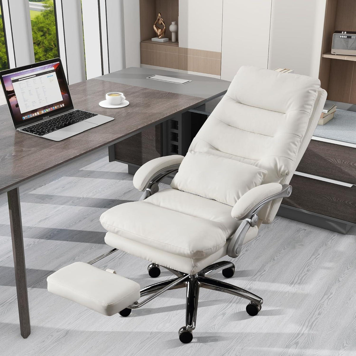 Ergonomischer Bürostuhl höhenverstellbar bis 150° belastbar bis 158 kg