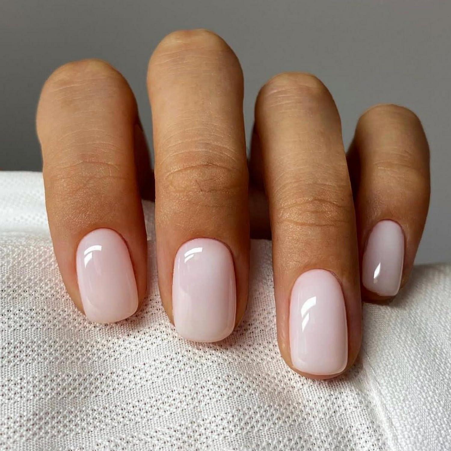 24 Stück Kurze Milchig Glossy French Square Press on Nails