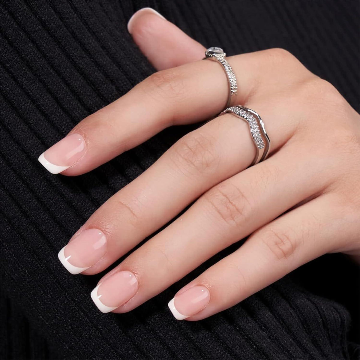 Weiße French Tip Press On Nails - 24 Stück, Kurz & Quadratisch