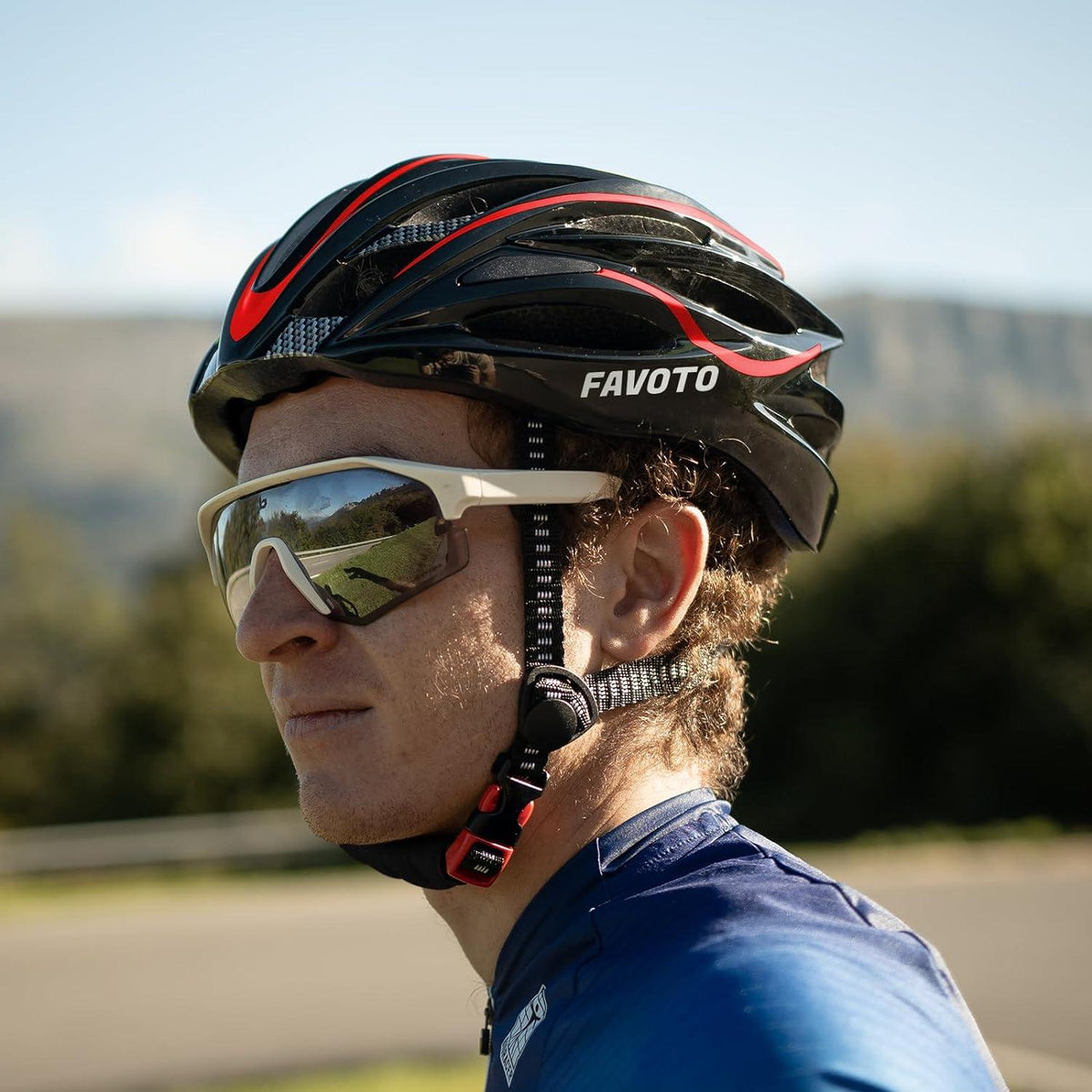 Favoto Fahrradhelm Erwachsene Abnehmbar Innenfutter Verstellbar Schwarz-Rot M