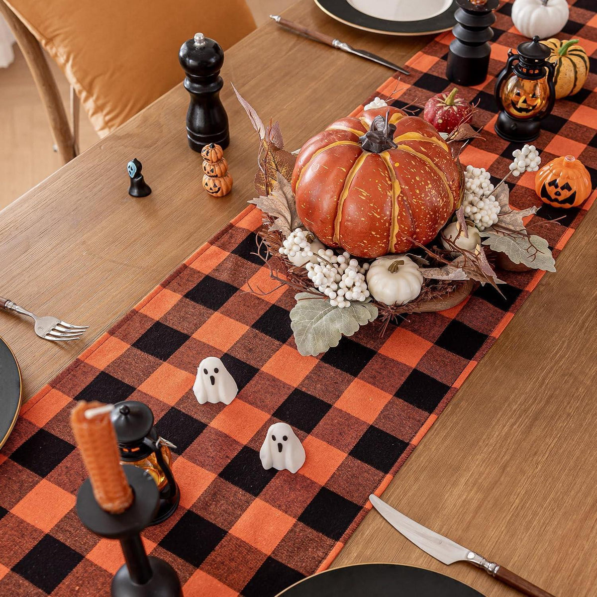 Orange karierter Halloween Tischläufer 33 x 274 cm