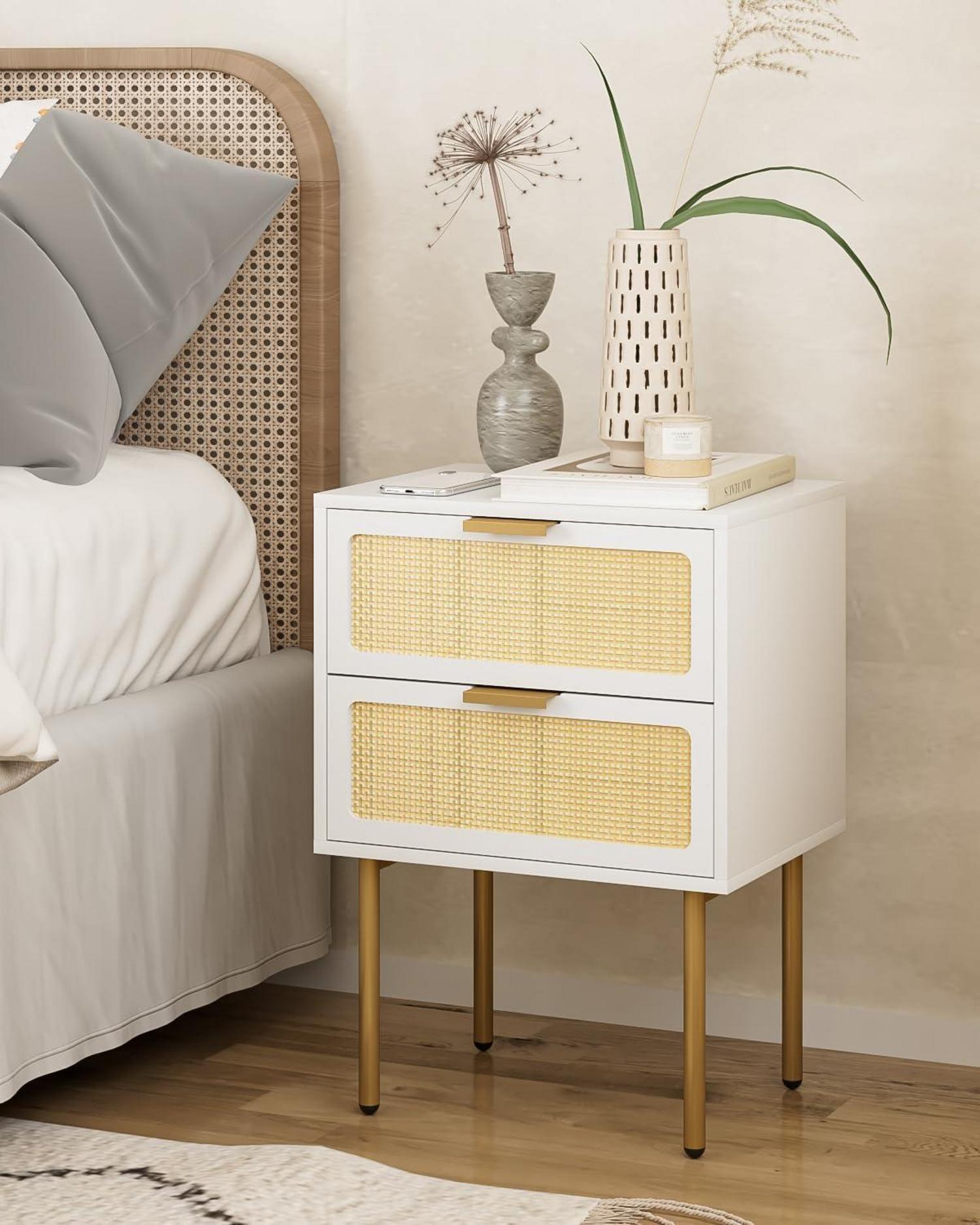 Rattan Nachttisch mit 2 Schubladen, Weiß-Gold, für Schlafzimmer und