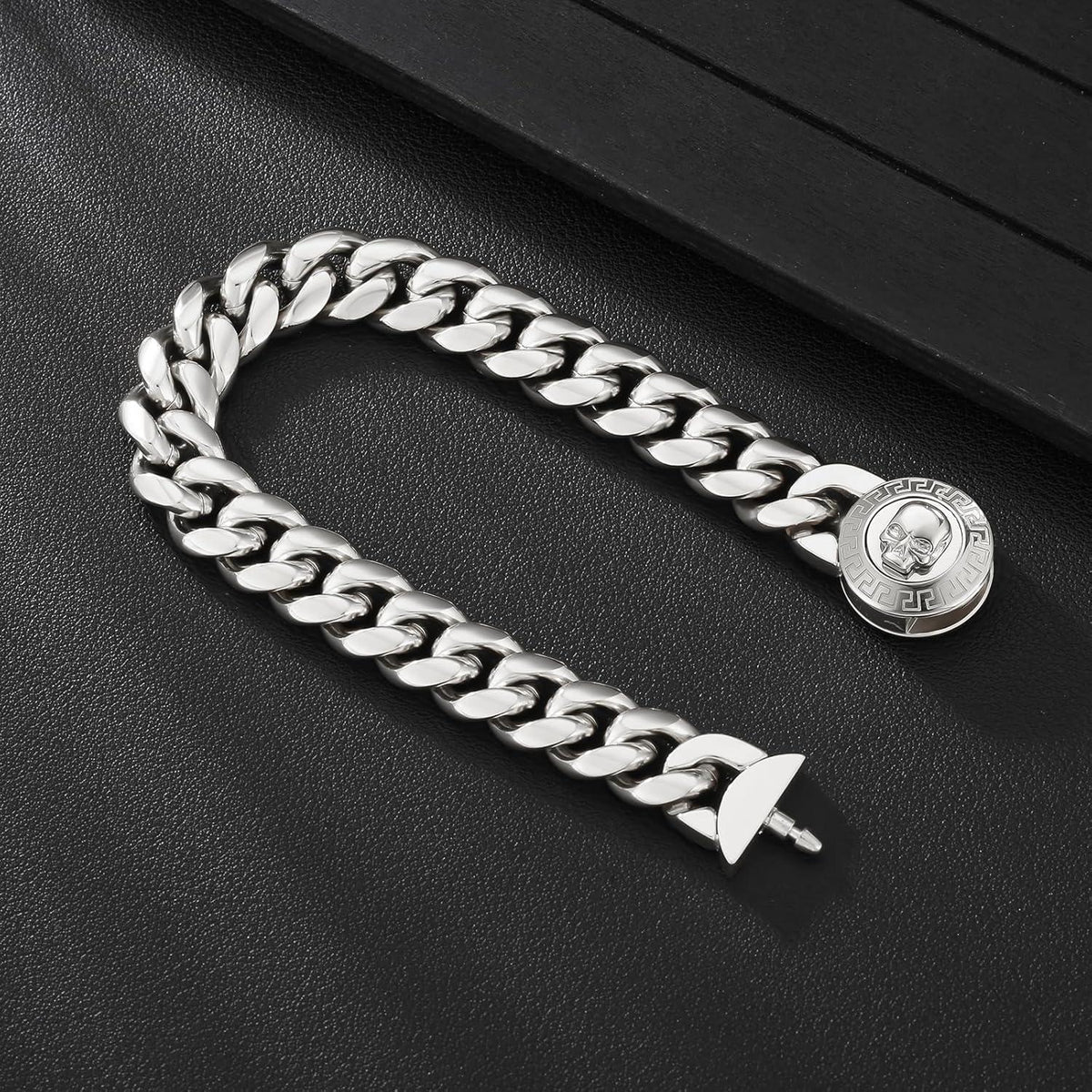Herren Armband Löwe Kopf Totenkopf 18K Gold Cuban 12mm Silber