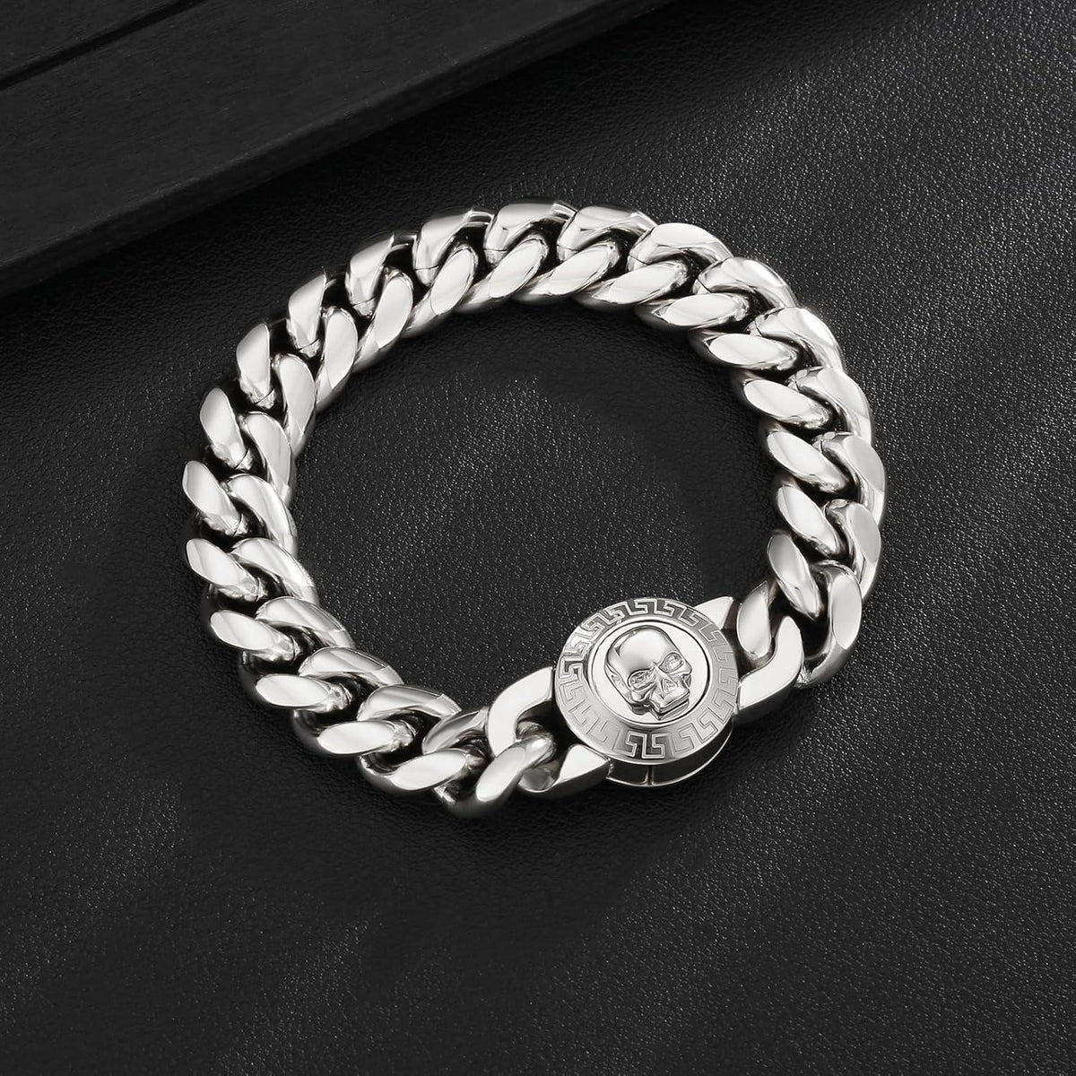KRKC&CO Herren Armband mit Löwe Kopf Totenkopf Verschluss Gold