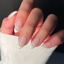 24 Stück Gestreifte Press-on Nägel Oval Mittellang Glossy White Swirl