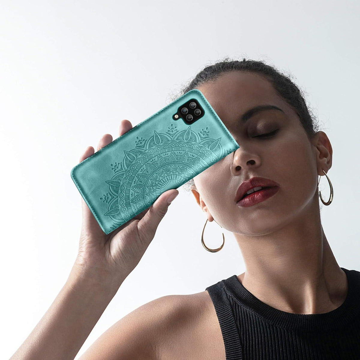 Samsung A12/M12 Klapphülle mit Kartenfach & Ständer Grün in Lederoptik