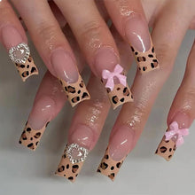 24 Stück Leopardenmuster Press on Nägel Acryl French Nails mit
