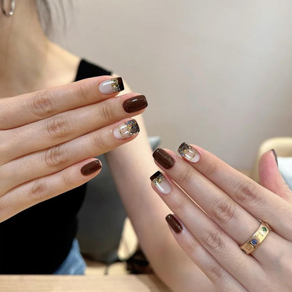 24 Stück French Tip Kunstnägel Glänzend Nude Braun Gold