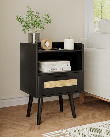 Rattan Nachttisch mit Schublade und Holzbeinen Schwarz