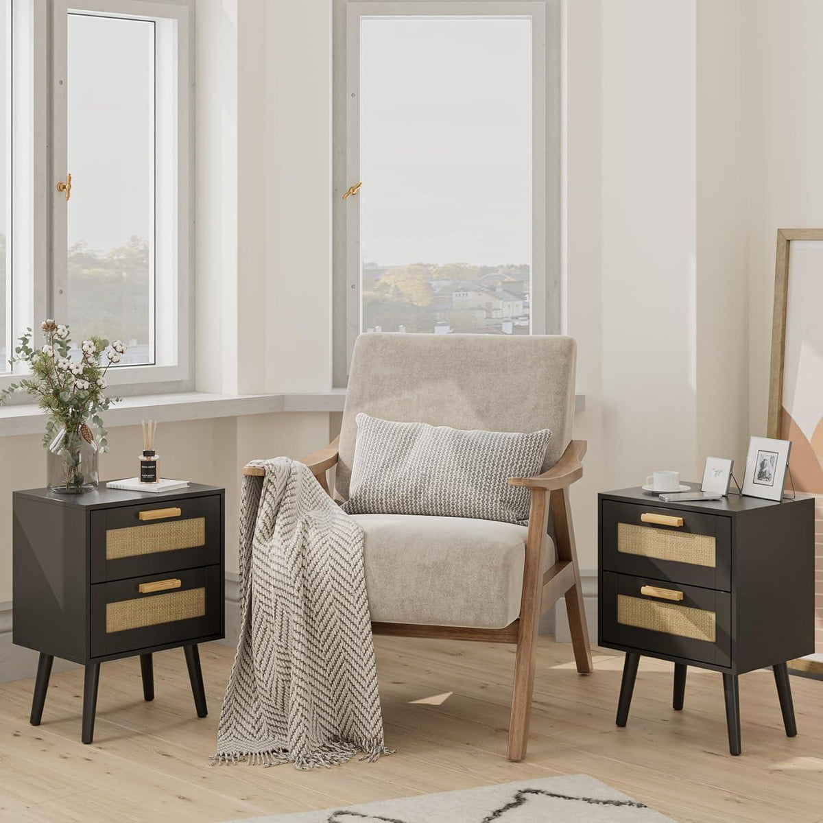 Nachttisch Rattan mit Schublade und Holzbeinen