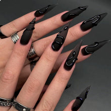 24 Schwarze Mandel Stiletto Press On Nails 3D Schlange Design