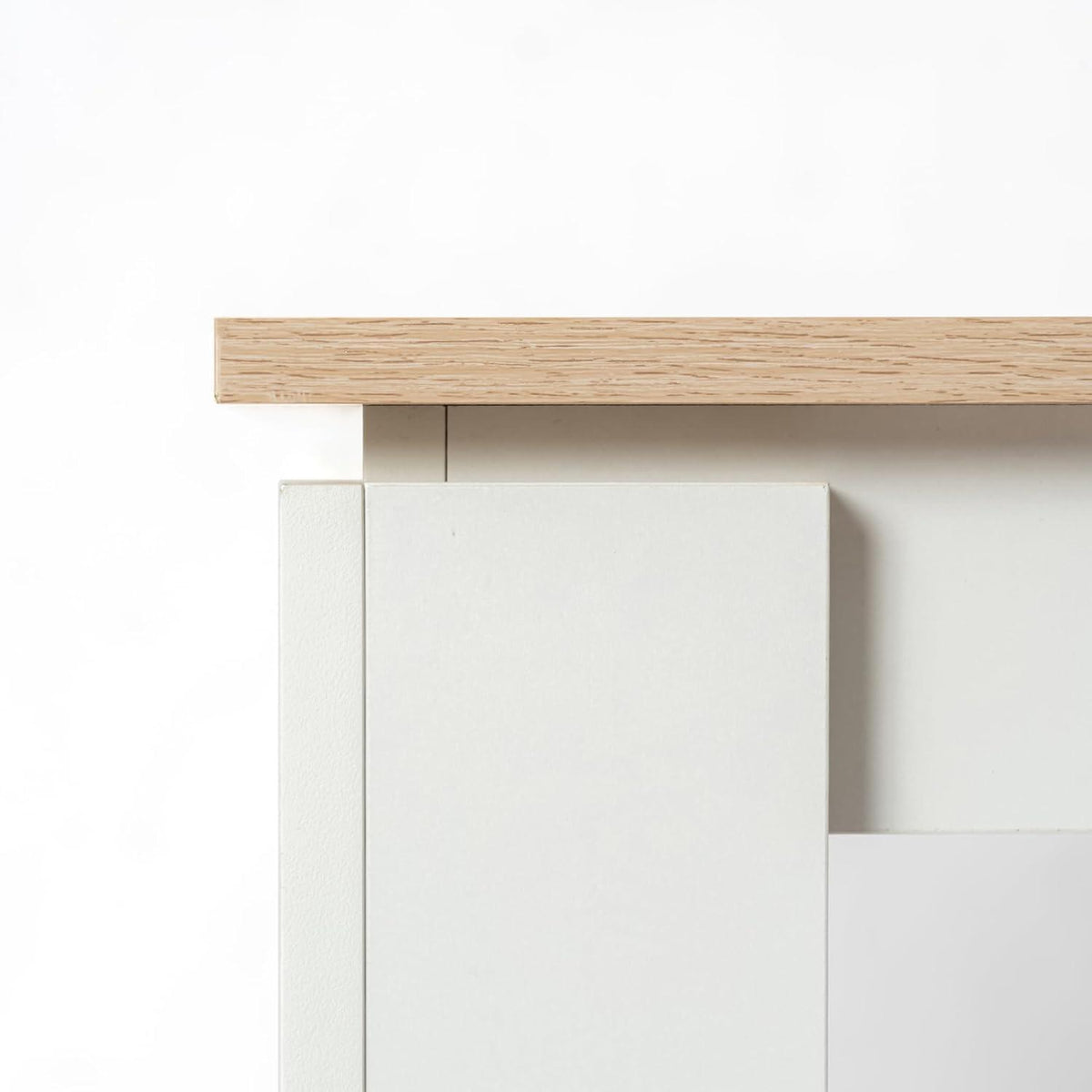 Esszimmergruppe Eiche-Weiß mit 6 Stühlen in Lederoptik