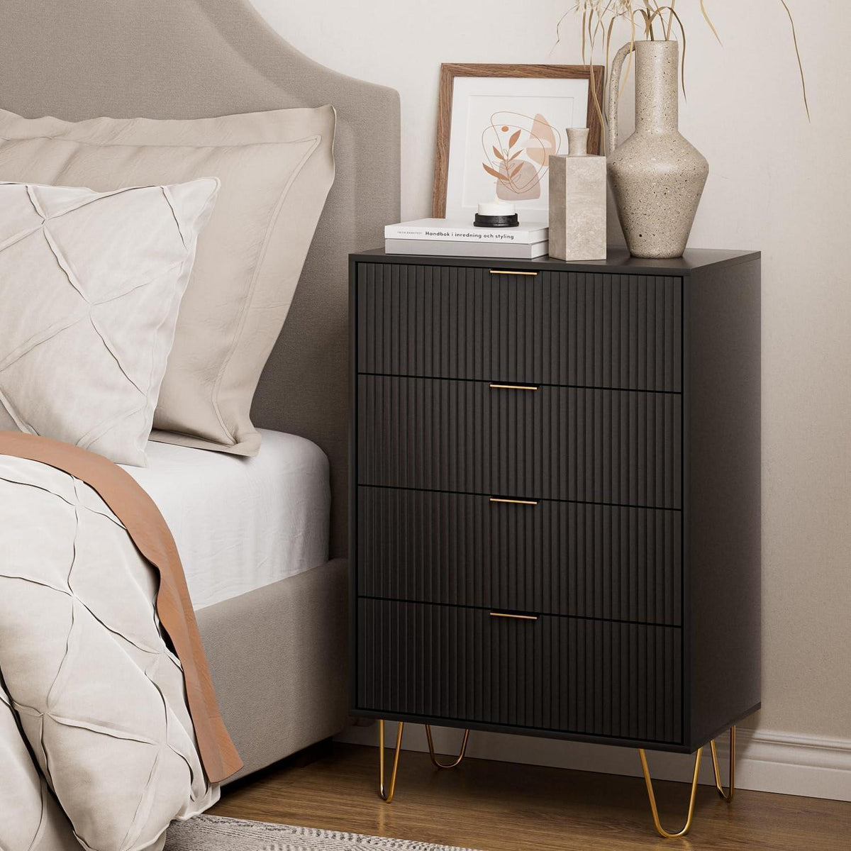 Moderne Kommode mit 4 Schubladen & Goldbeinen – 34x60x91cm