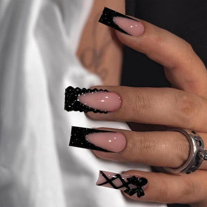 24 Quadratisch Geformte Schwarz French Press On Nails mit Rhinestones