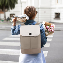 Großer Wasserdichter Laptop Rucksack Damen 15,6 Zoll Elegant