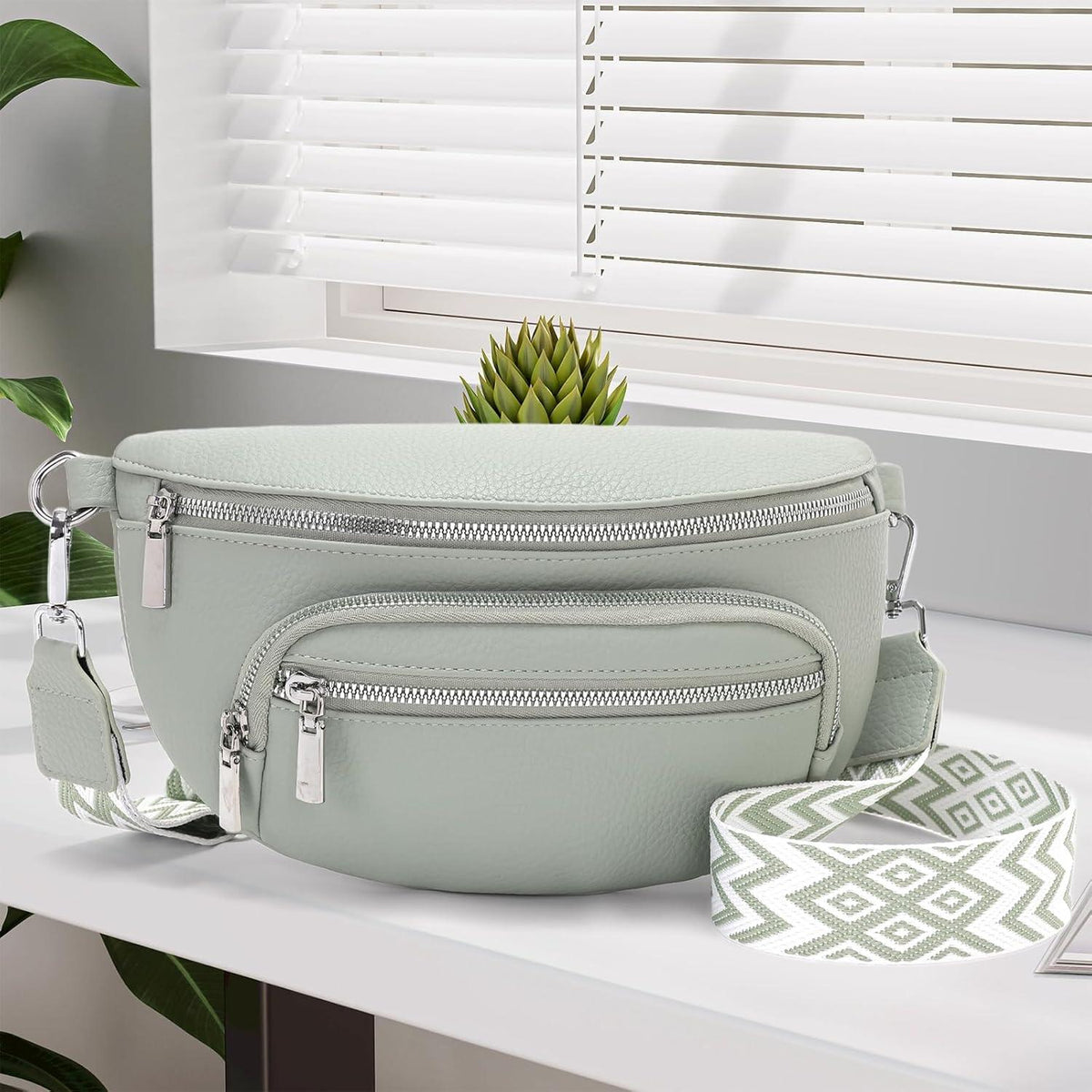 Sasrymnl Damen Bauchtasche Beige Klein Veganes Leder Crossbody-Tasche
