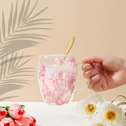 Doppelwandige Kaffeetasse mit getrockneten Blumen - Rosa Teetasse mit Griff