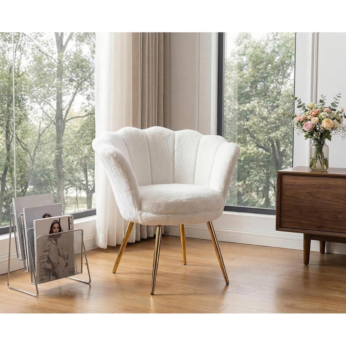 Teddystoff Muschel Sessel mit goldenen Beinen