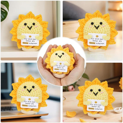 Sonnen-Strickpuppe mit Blume – Positives Geschenk & Deko
