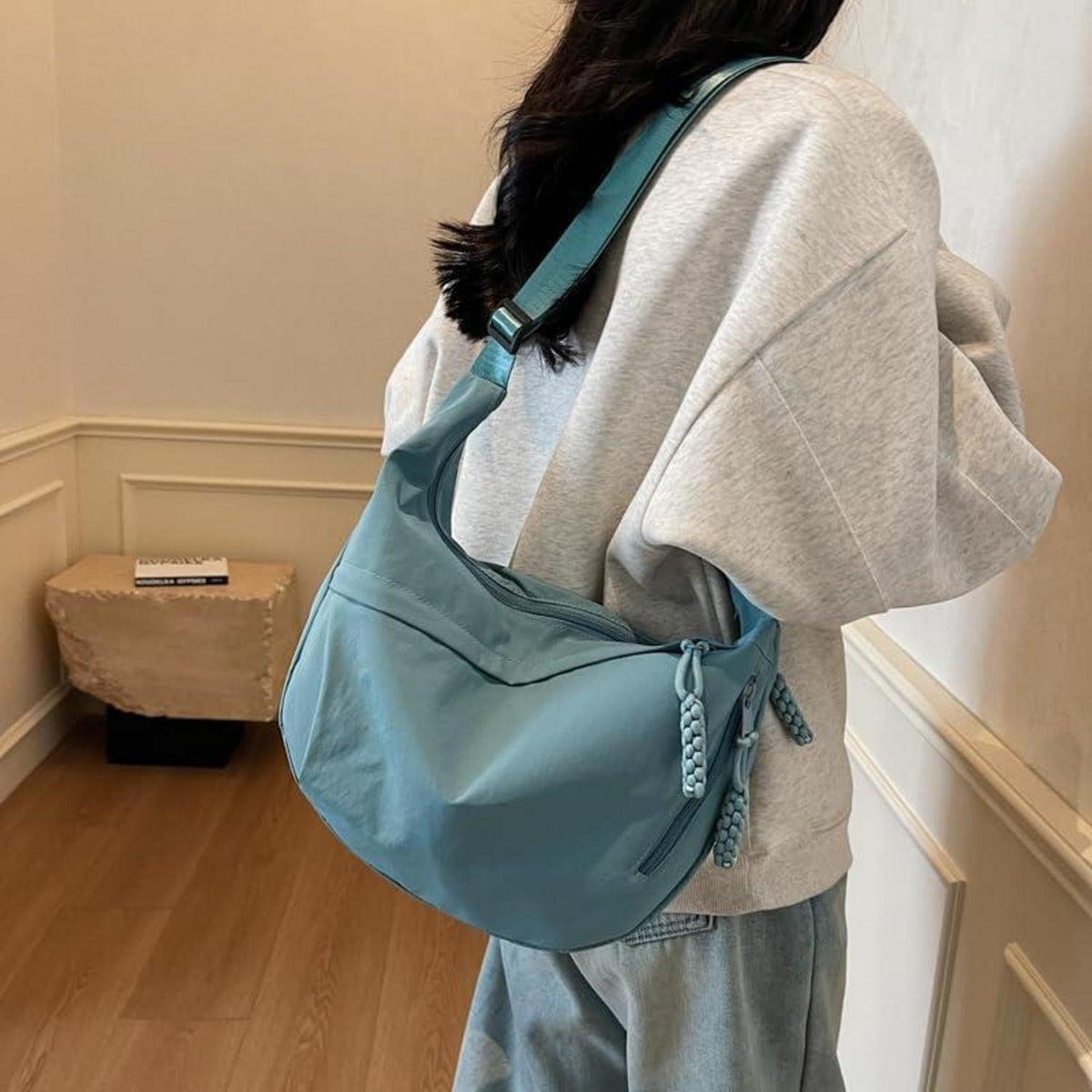 Umhängetasche Halbmond Nylon Groß Hellblau