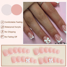 Rosa Weiß French Press on Nails – Kurz & Wiederverwendbar