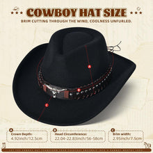 Cowboyhut mit Band und Metallakzenten in Lederoptik