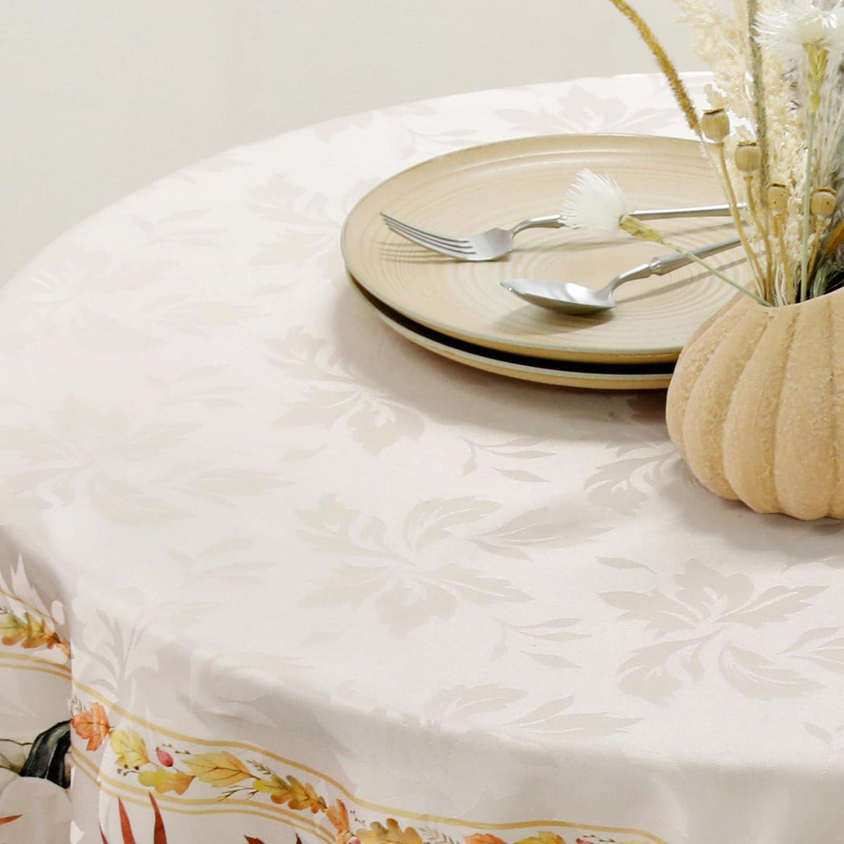 Herbst Tischdecke Rund 160 cm Orange | Jacquard & Wasserabweisend