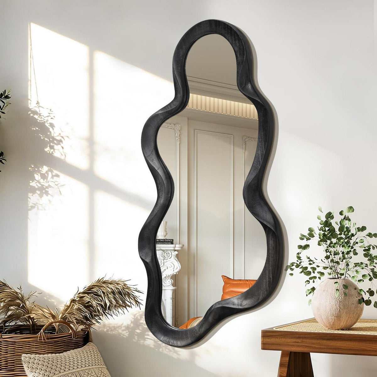 Asymmetrischer Wandspiegel Schwarz mit Holzrahmen – 76x36 cm