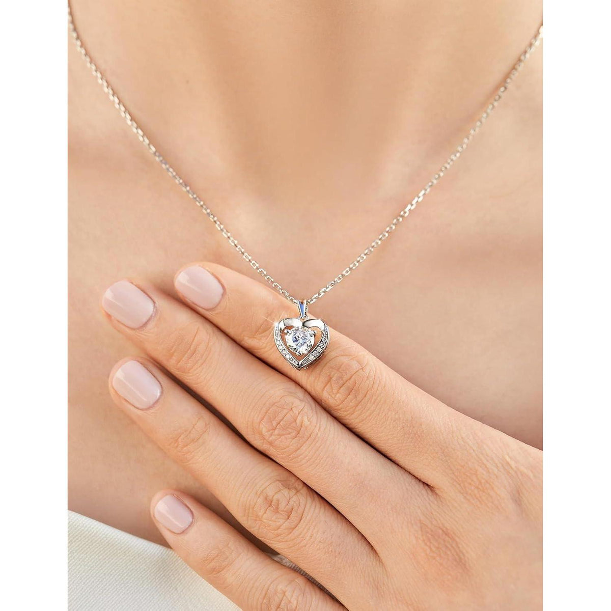 Silberkette Damen 925 Herzanhänger mit 0,5 Karat Moissanite