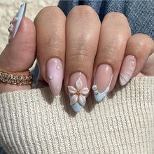 Press on Nails Almond Nude Blau French 3D Blumen Sommernägel