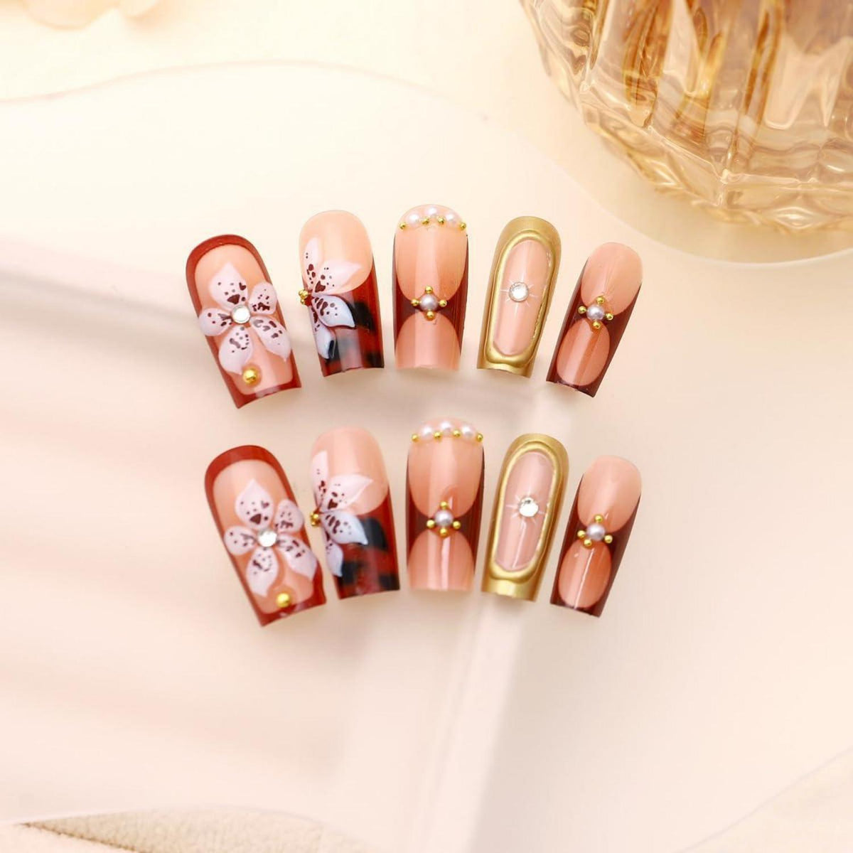 MouyouGlow Press On Nails Leopard French Blumen Nageldesign
