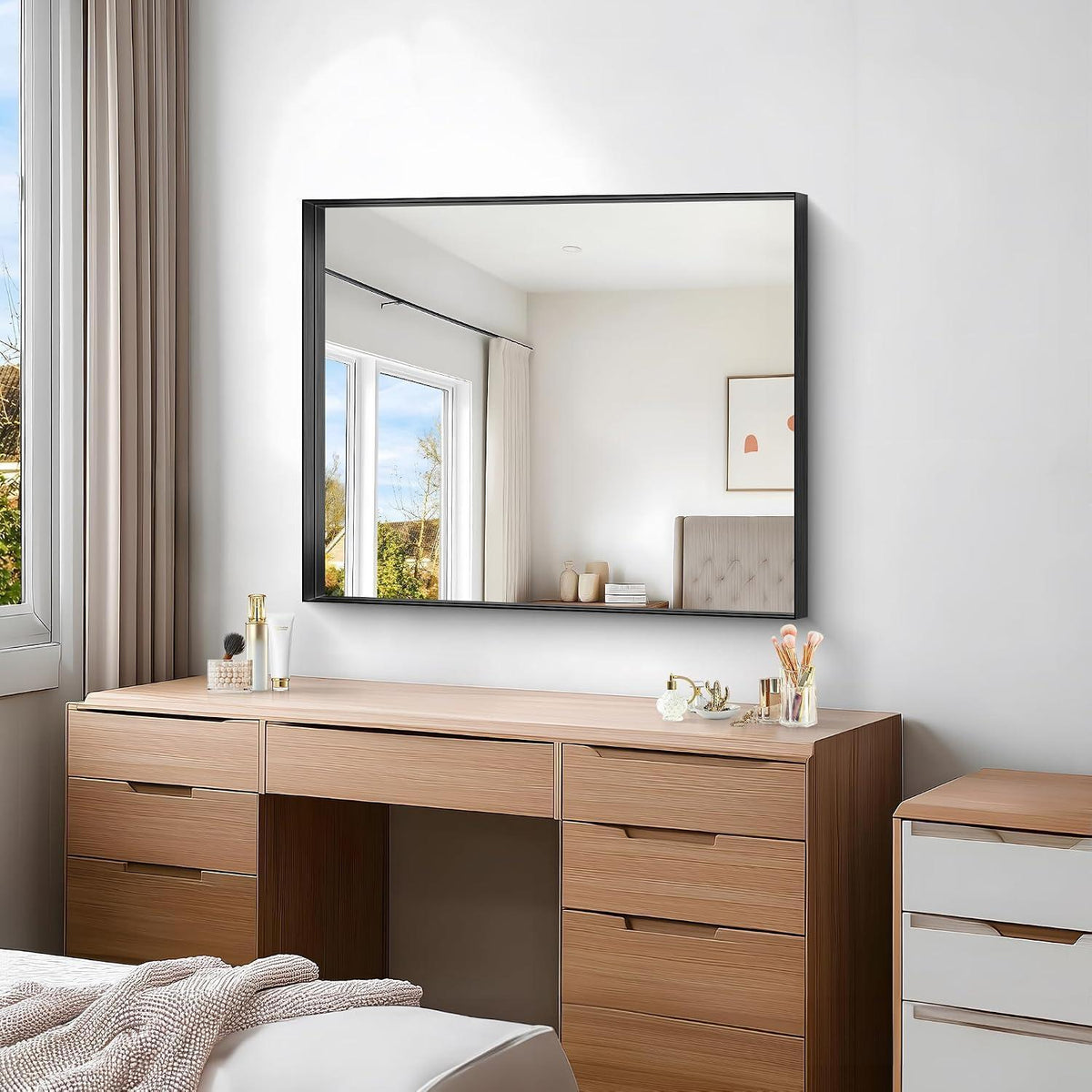 Schwarzer Wandspiegel 75x90 cm – Modern & Robust