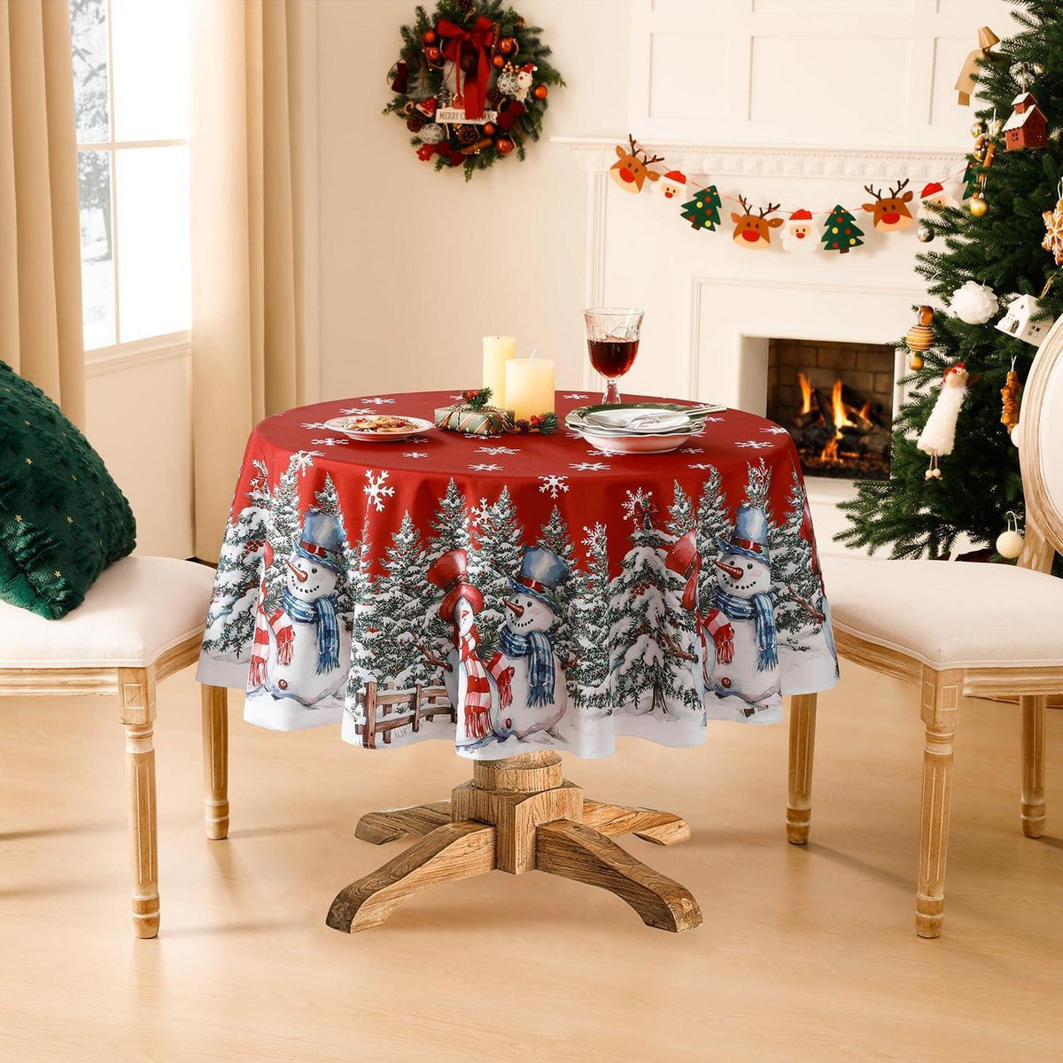 Rote Weihnachtliche Tischdecke Rund 160 cm mit Schneemann Dekor
