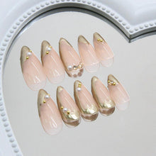 24 Kurz Nägel Aufkleben Gold Mandel mit 3D Metallic Muster