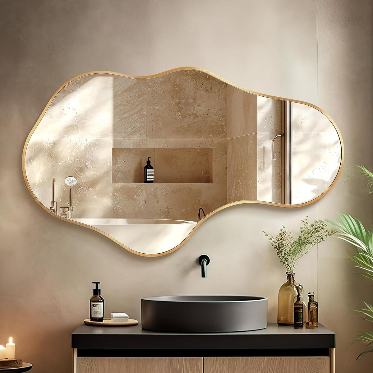 Wavy Wandspiegel Gold – Abstraktes Wellendesign für Bad & Co.