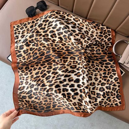 Damen Halstuch Polyester Seidenlook 70x70 cm Leopard Brown Black