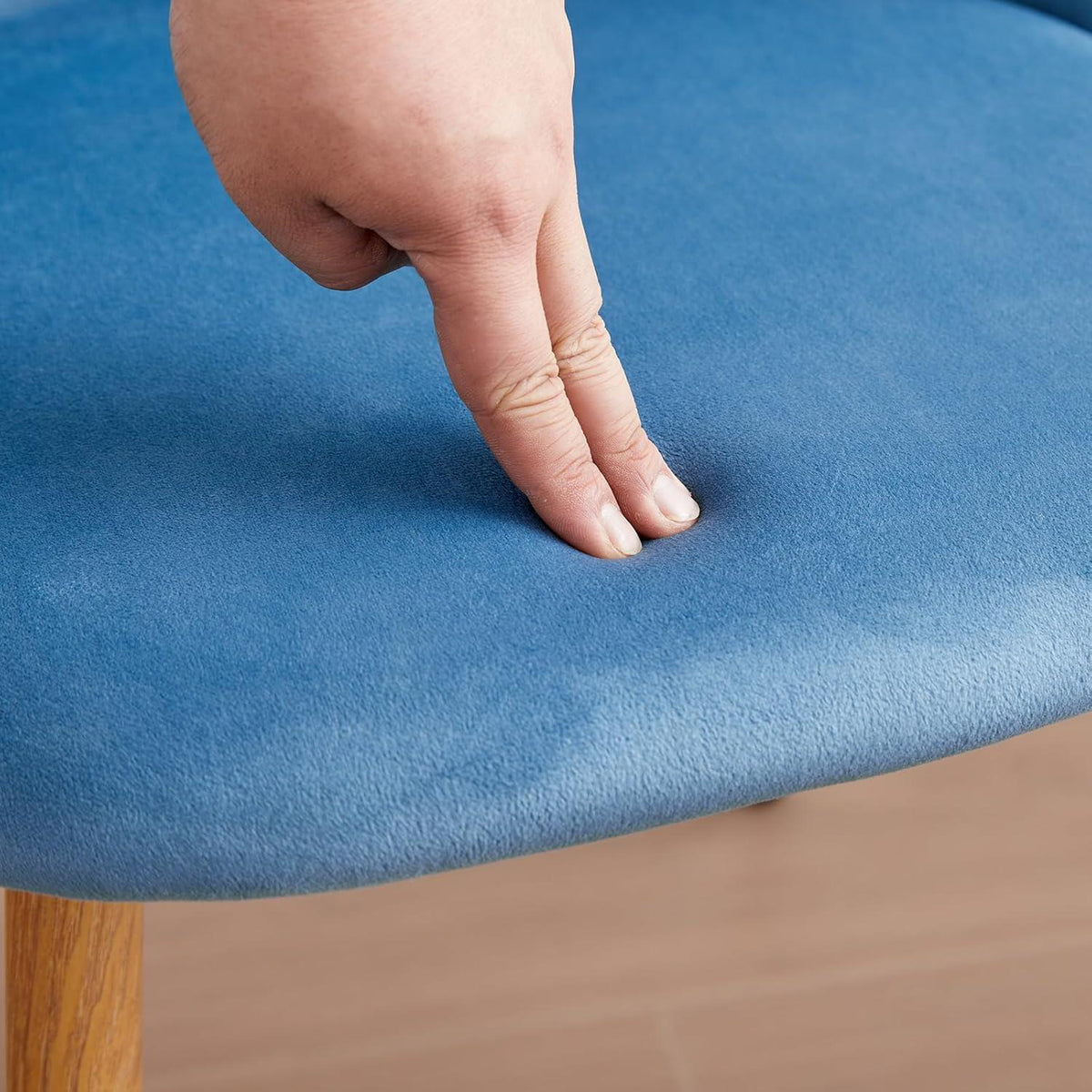 Runder Esstisch mit 4 Samtstühlen – Blau & Weiß