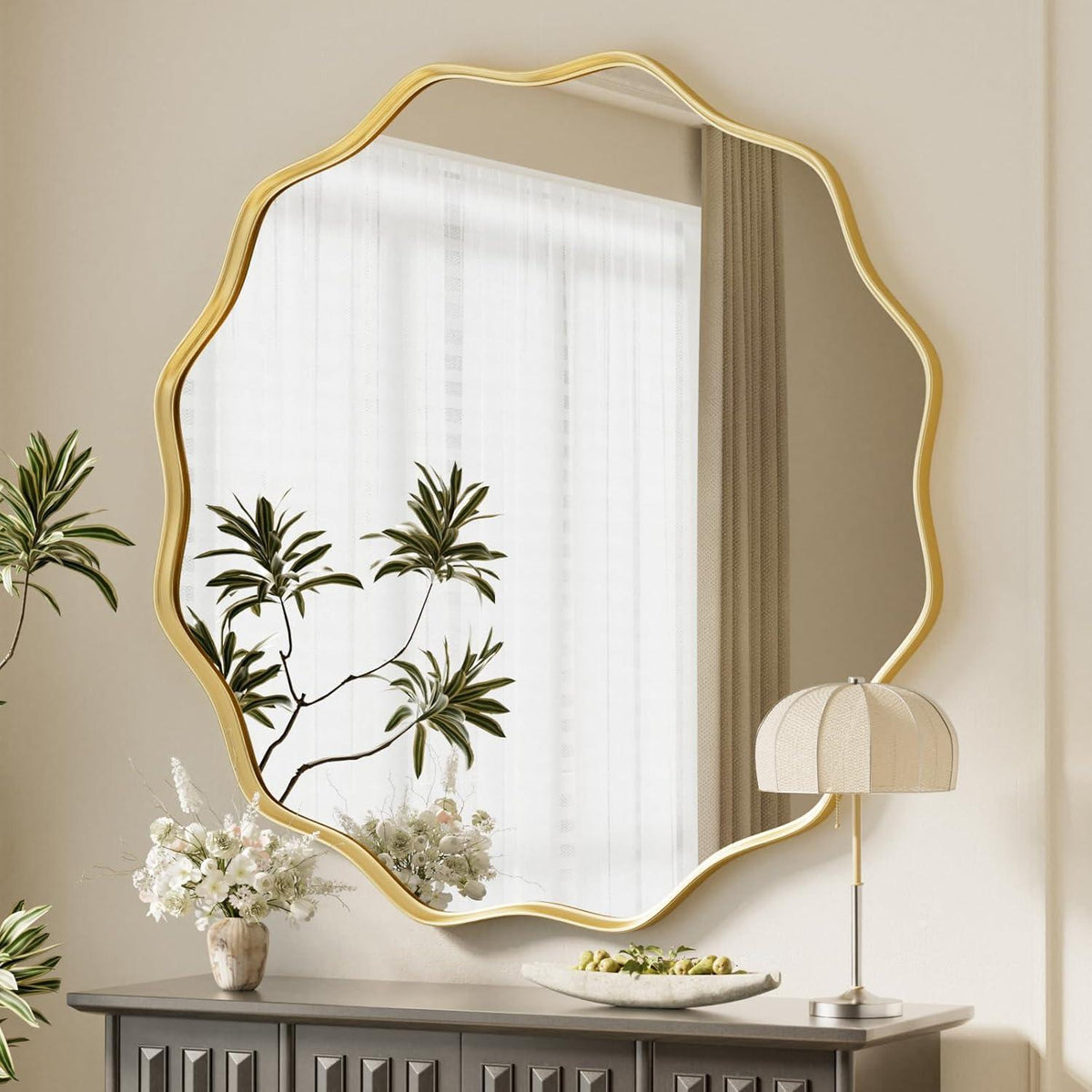 Runder Wandspiegel mit gewelltem Rand, Gold 105cm