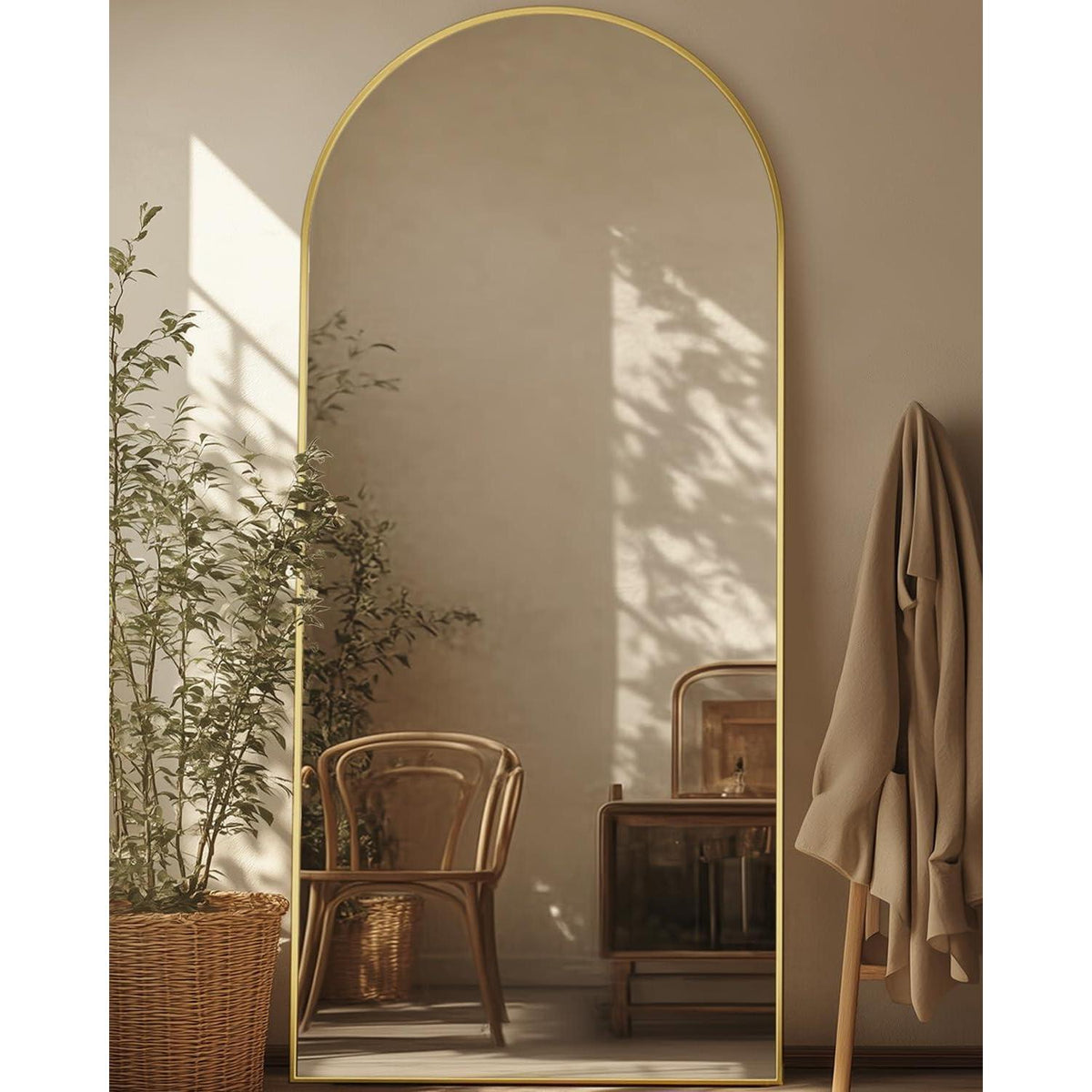 Gewölbter Ganzkörperspiegel mit Aluminiumrahmen – 161x52 cm