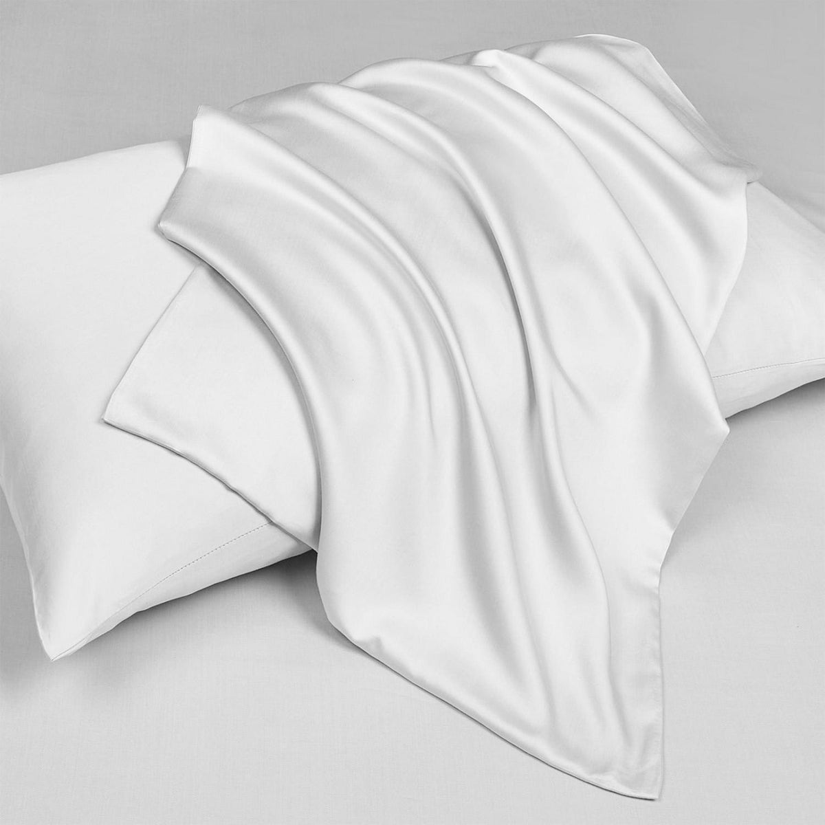 Bambus Bettwäsche Set 220x240 cm - Kühlend & Atmungsaktiv Weiß