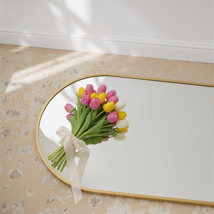Gebogener Standspiegel 147x44cm – Goldener Aluminiumrahmen