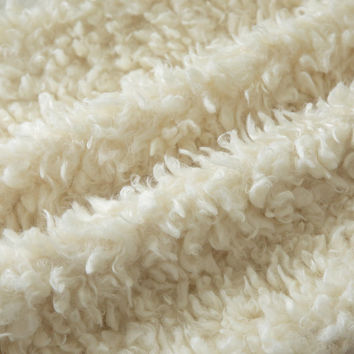 2er Set Kissenbezüge 45x45 cm Cremegelb Faux Pelz Bouclé Sherpa