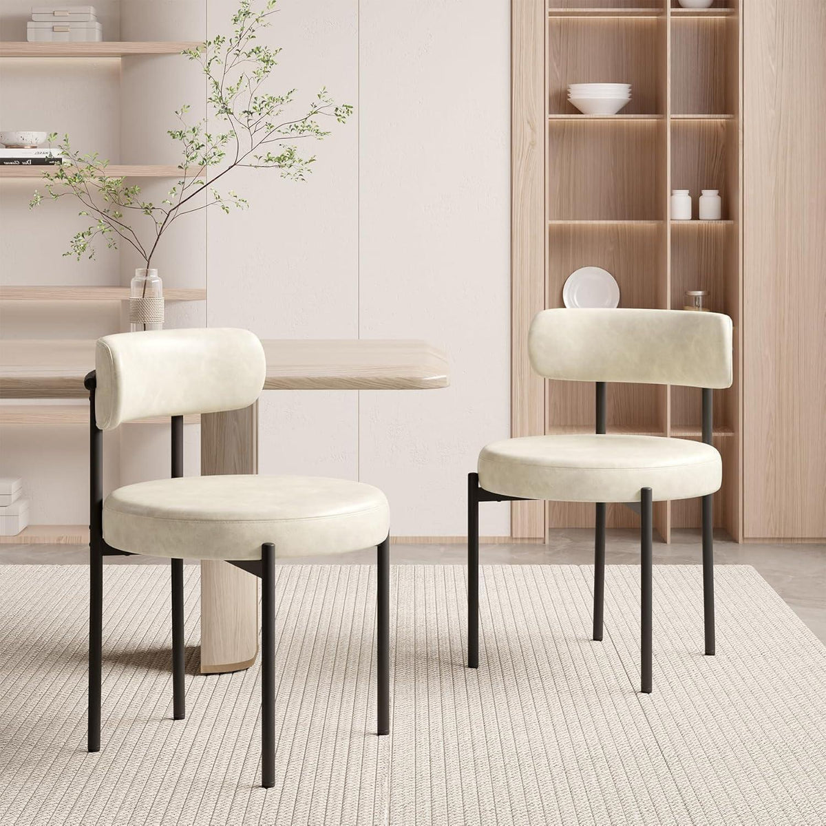 Mid-Century Esszimmerstühle 2er Set Beige in Lederoptik