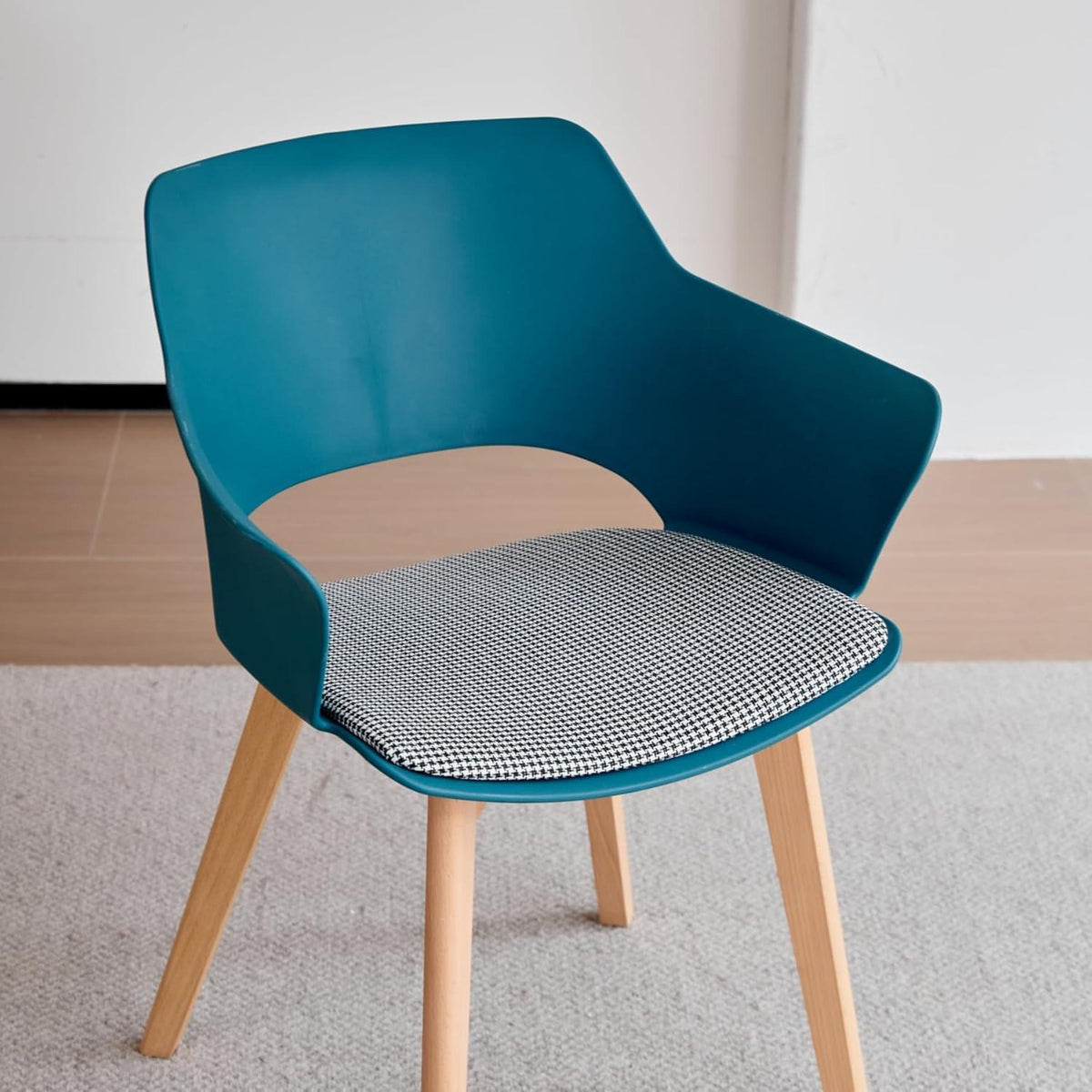 8 Esszimmerstühle mit Armlehne, Massivholz & Stoff, Blau