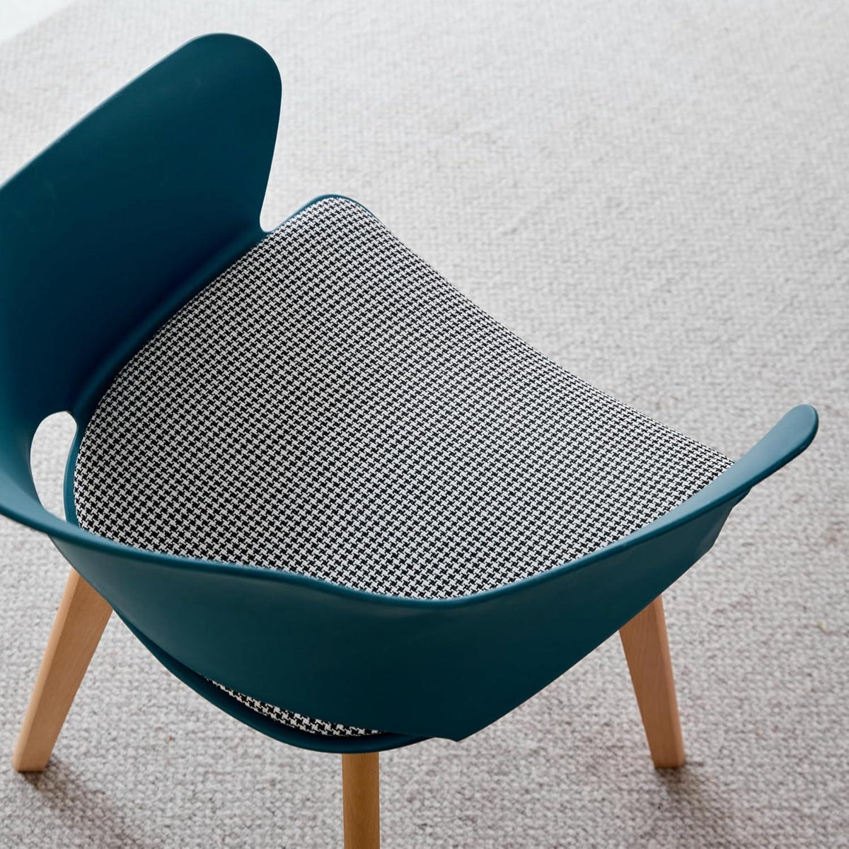 8 Esszimmerstühle mit Armlehne, Massivholz & Stoff, Blau