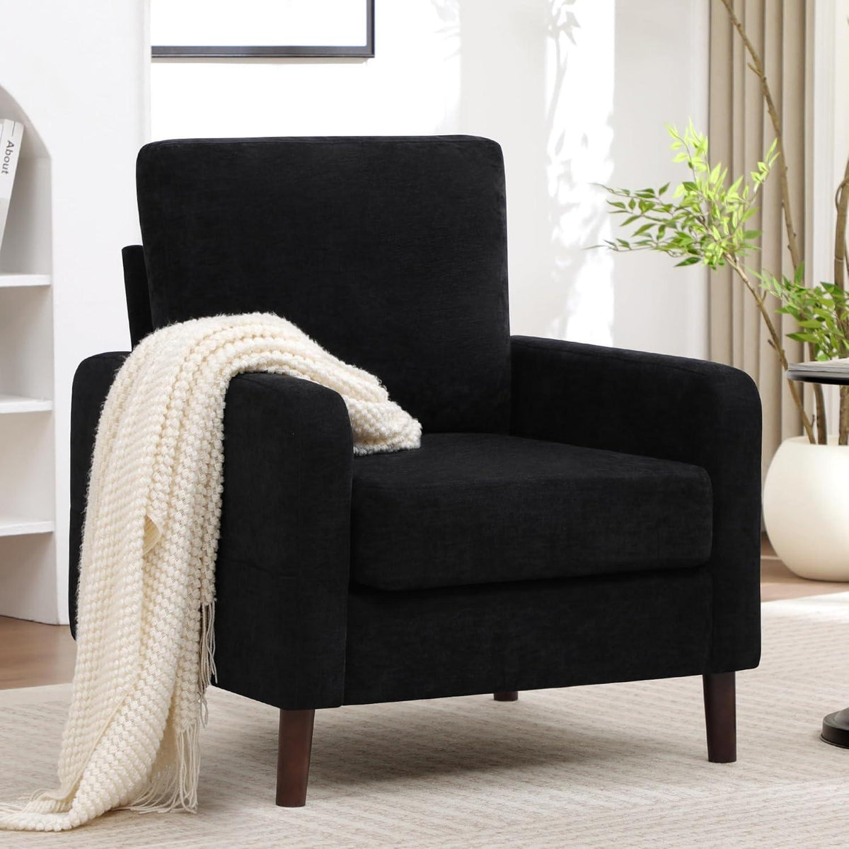 Bequemer Lesesessel Schwarz mit Holzbeinen & Chenille-Stoff