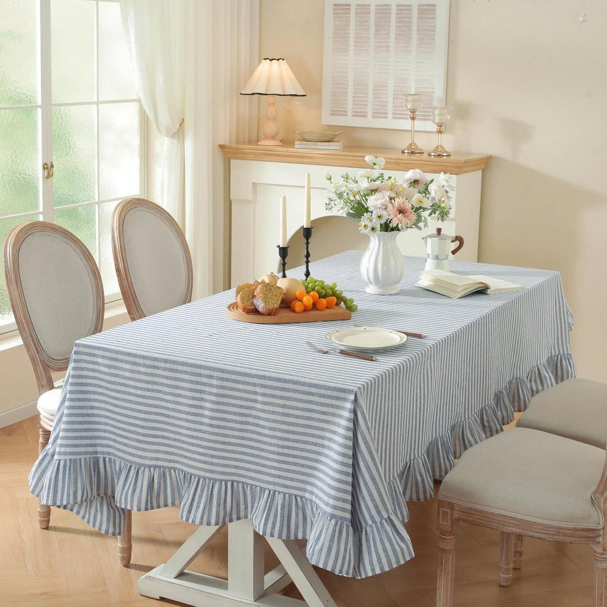 Baumwoll-Leinen Tischdecke Rüschen 110x170cm – Blau-Weiß