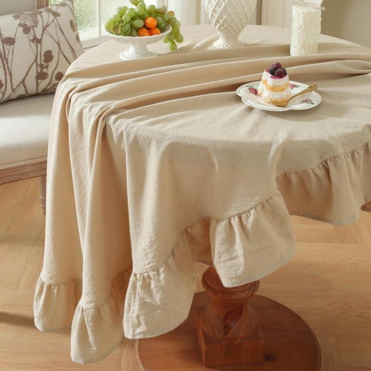 Baumwoll-Leinen Tischdecke Rüschen 152x305cm – Beige Landhausstil